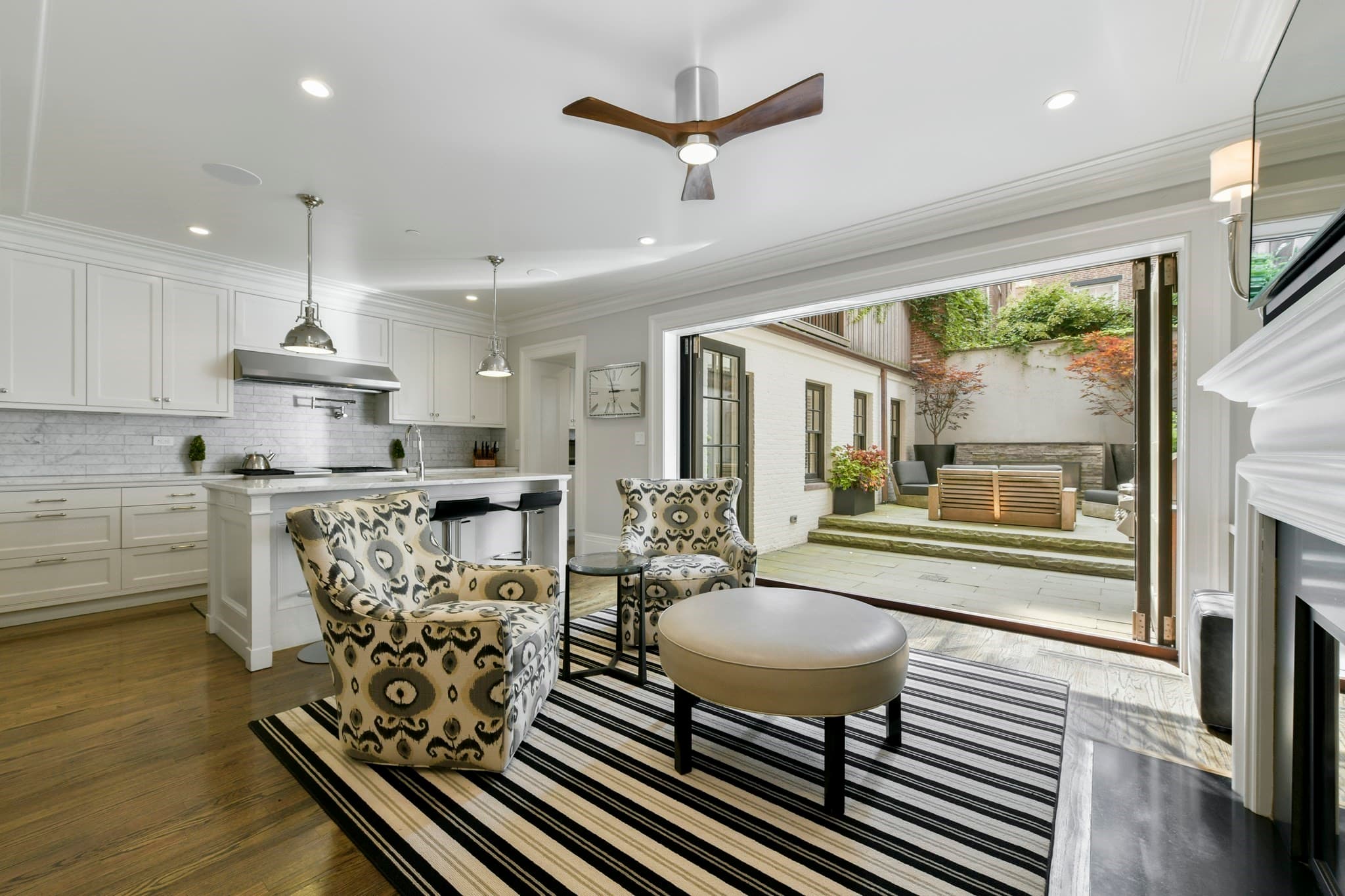 Single Family Residence at 75 Hancock St, Boston MA 02114, photo 10 of 29