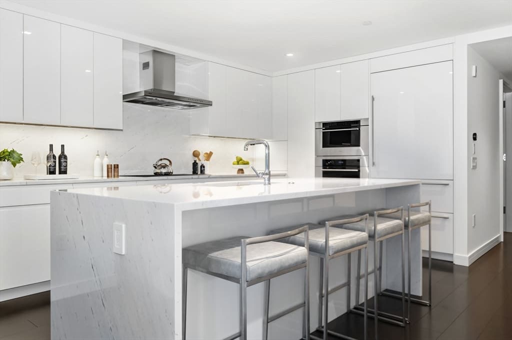 Condominium at 150 Seaport Blvd # 8G, Boston MA 02210, photo 3 of 20