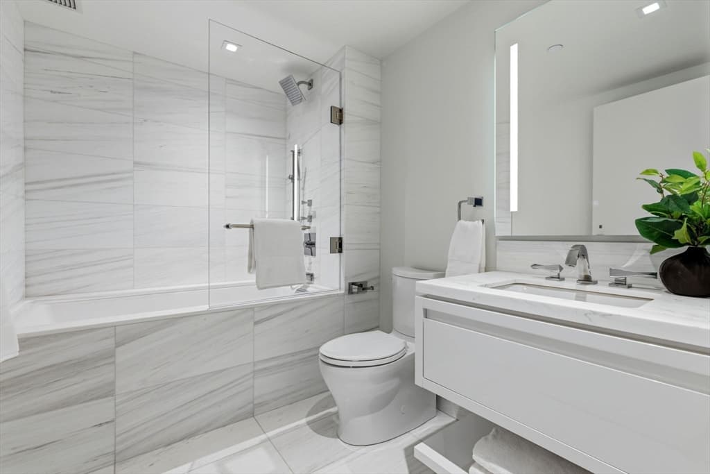 Condominium at 150 Seaport Blvd # 8G, Boston MA 02210, photo 10 of 20