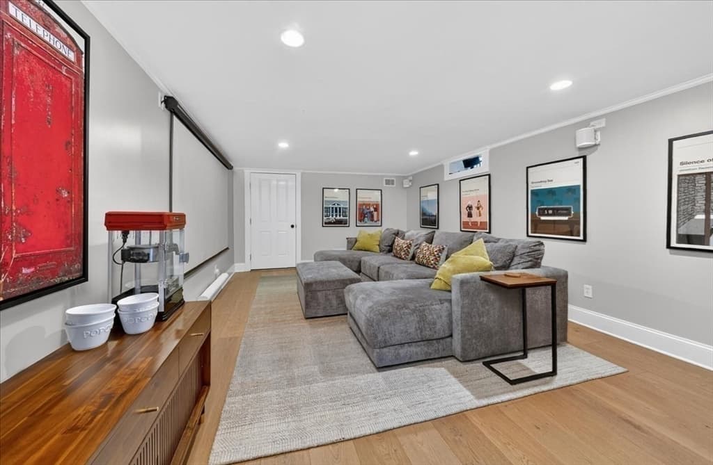 Single Family Residence at 33 Lincoln St, Hingham MA 02043, photo 26 of 40