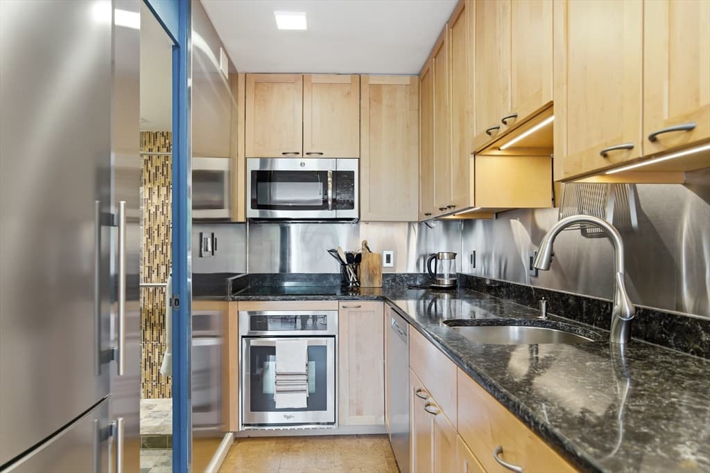Condominium at 29 Concord Ave # 501, Cambridge MA 02138, Cambridge, photo 17 of 30