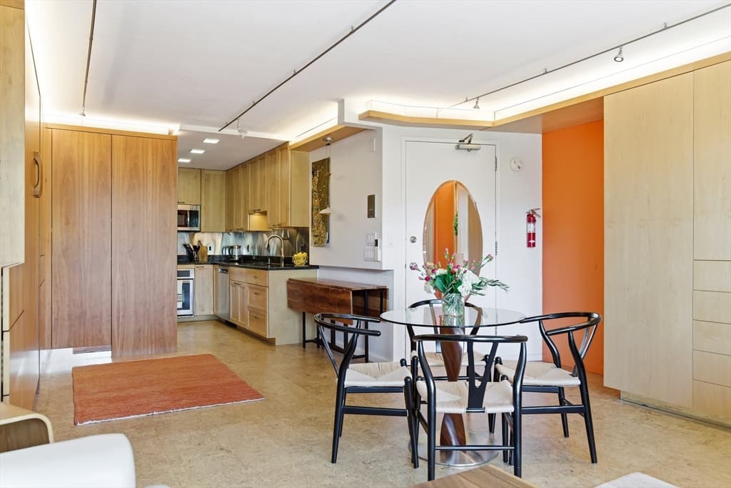 Condominium at 29 Concord Ave # 501, Cambridge MA 02138, Cambridge, photo 9 of 30