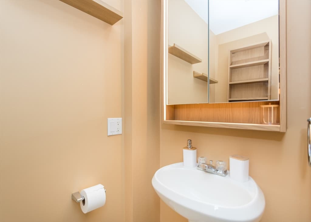 985 Trapelo Road # 23, Waltham MA 02452 photo 23