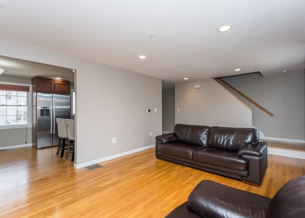985 Trapelo Road # 23, Waltham MA 02452 photo 13