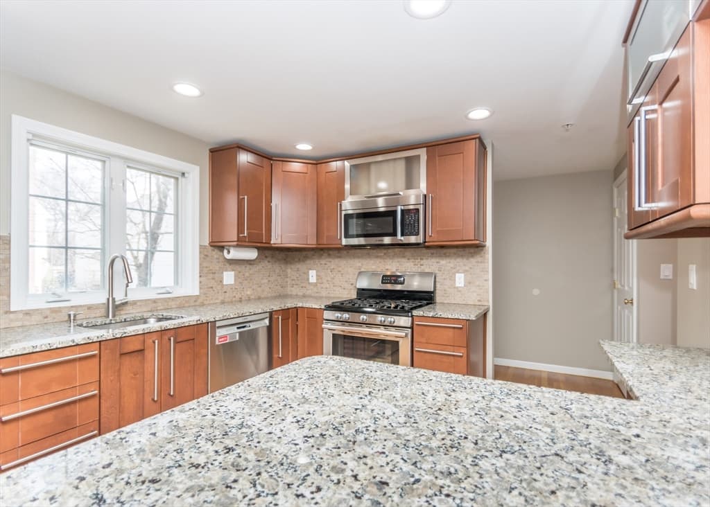 985 Trapelo Road # 23, Waltham MA 02452 photo 7