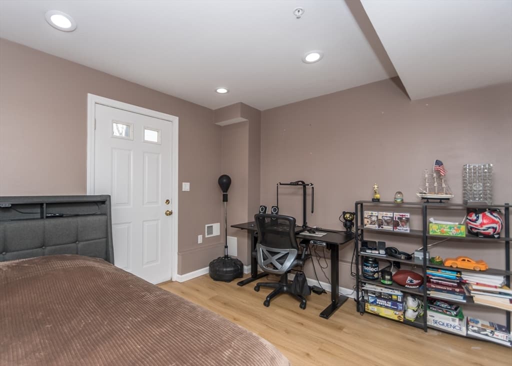 985 Trapelo Road # 23, Waltham MA 02452 photo 21
