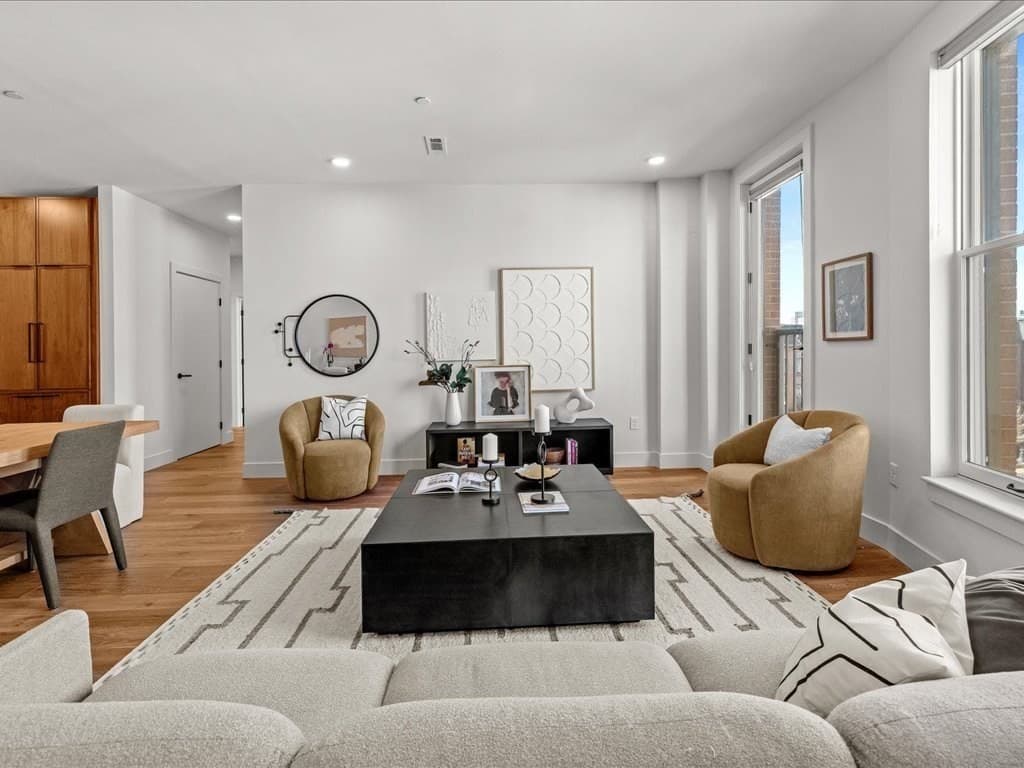 Condominium at 566 Columbus Ave # 506, Boston MA 02118, photo 2 of 37