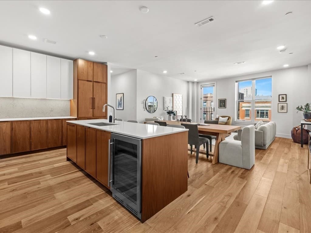 566 Columbus Ave # 506, Boston MA 02118