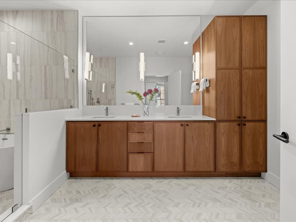 Condominium at 566 Columbus Ave # 506, Boston MA 02118, photo 24 of 37