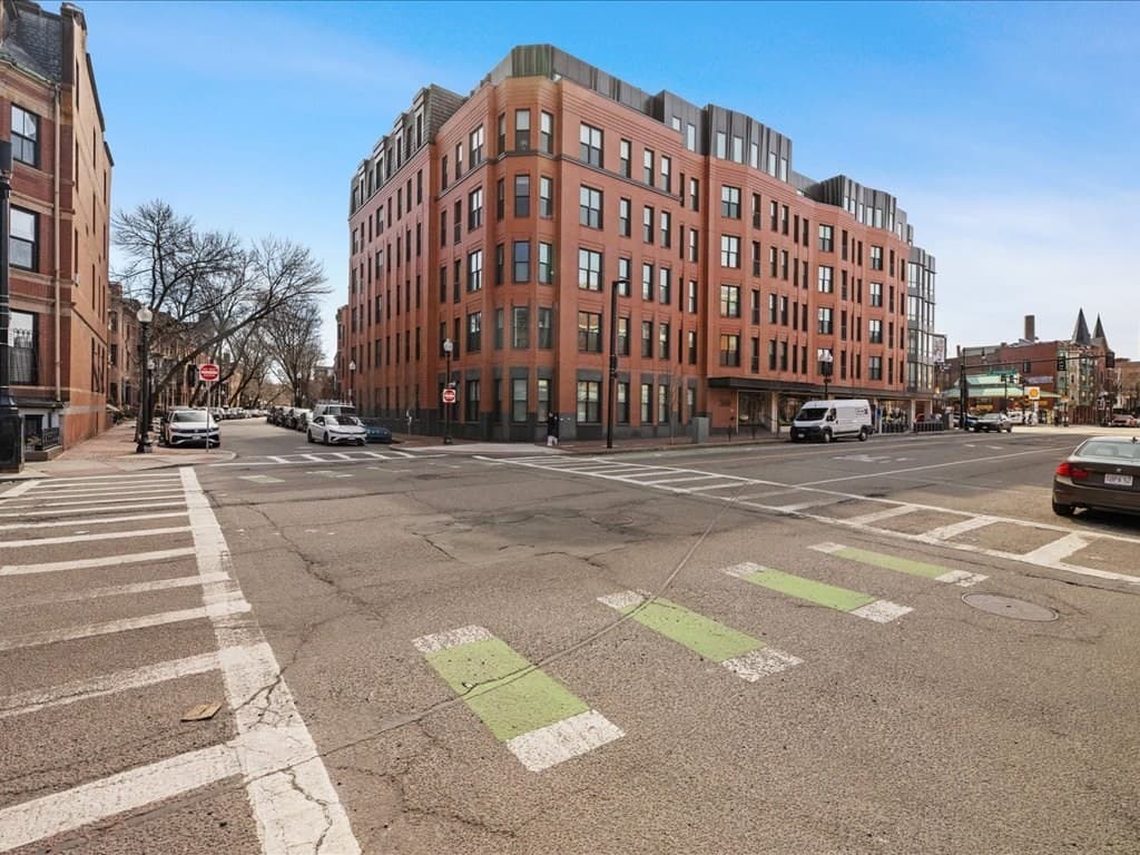 Condominium at 566 Columbus Ave # 506, Boston MA 02118, photo 37 of 37