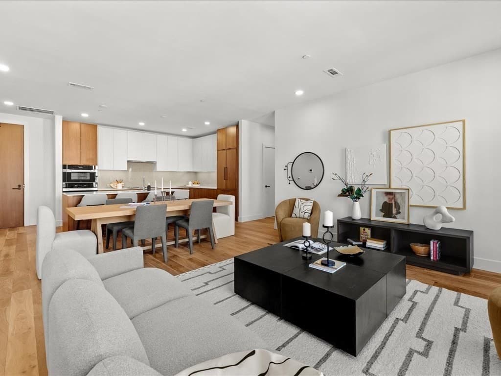 Condominium at 566 Columbus Ave # 506, Boston MA 02118, photo 4 of 37