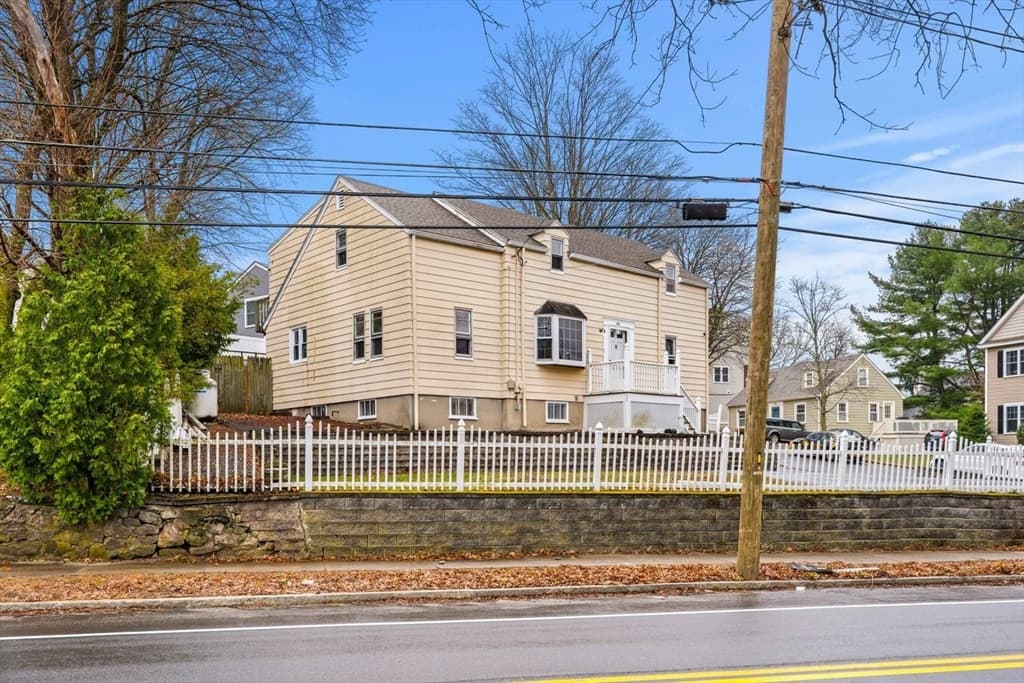 Single Family Residence at 380 Cross Street, Winchester MA 01890, photo 2 of 41