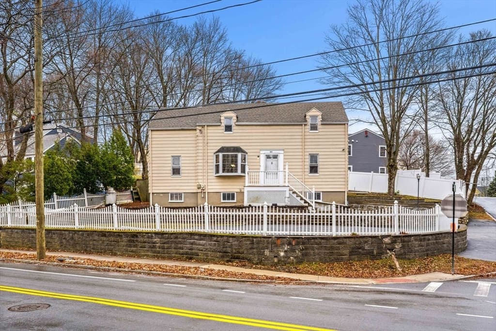 380 Cross Street, Winchester MA 01890