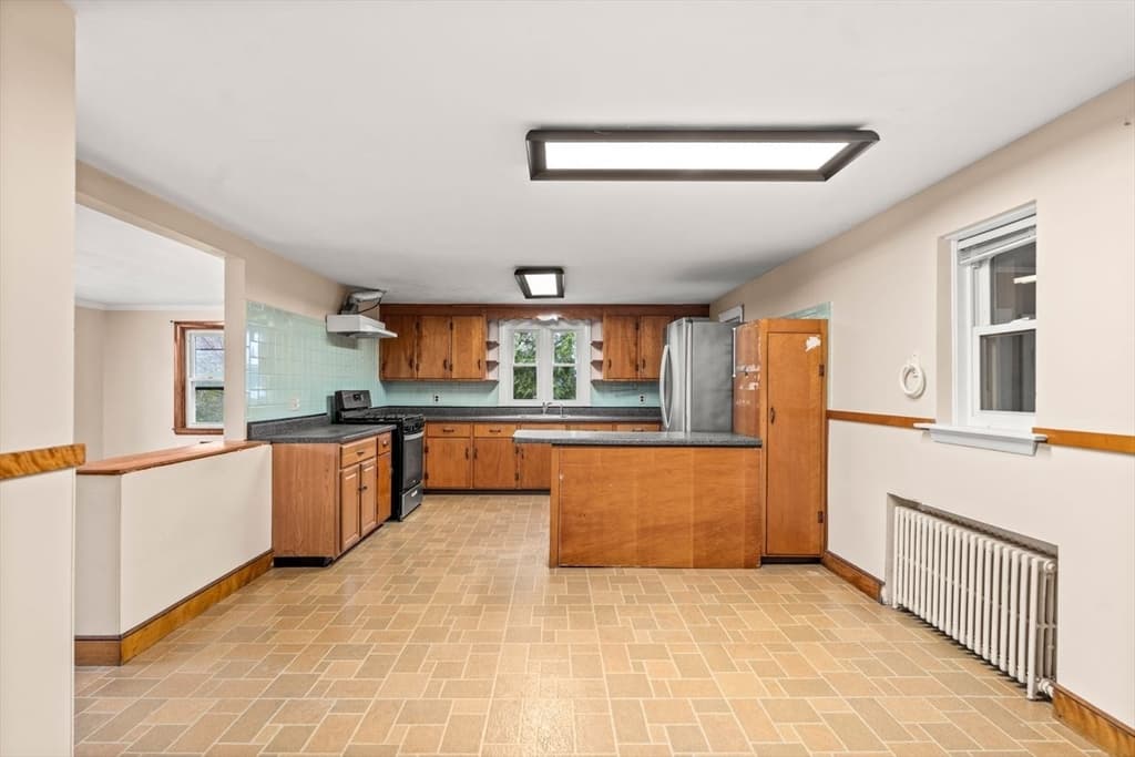 Single Family Residence at 380 Cross Street, Winchester MA 01890, photo 15 of 41