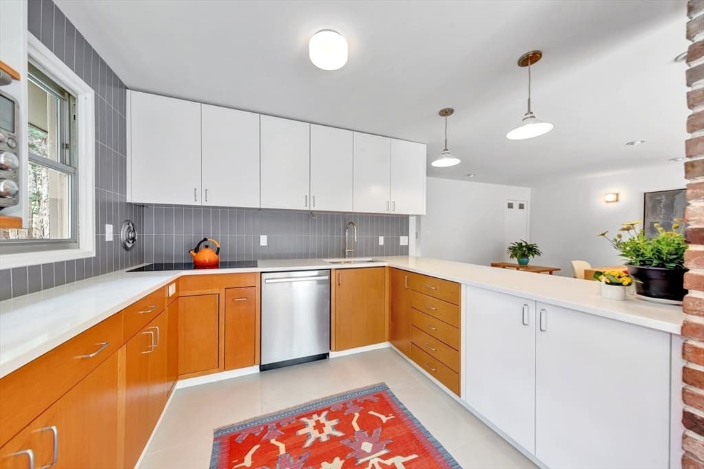 Single Family Residence at 85 The Valley Rd, Concord MA 01742, photo 7 of 42