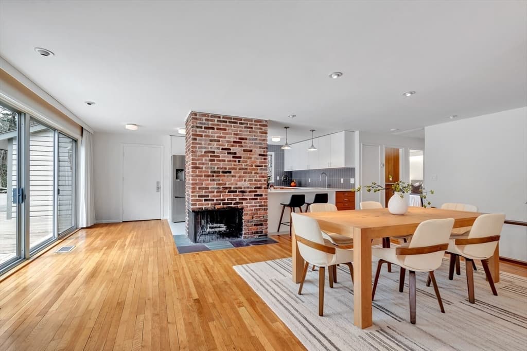 Single Family Residence at 85 The Valley Rd, Concord MA 01742, photo 11 of 42