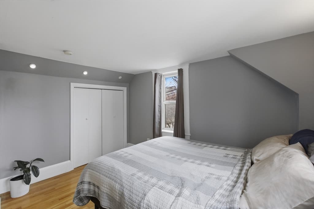 Condominium at 9 Clyde # 9, Somerville MA 02145, photo 9 of 21
