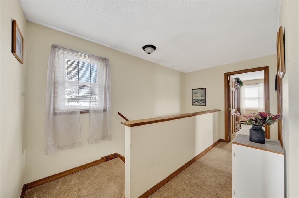 Single Family Residence at 22 Connecticut Ave, Middletown RI 02842, photo 16 of 37