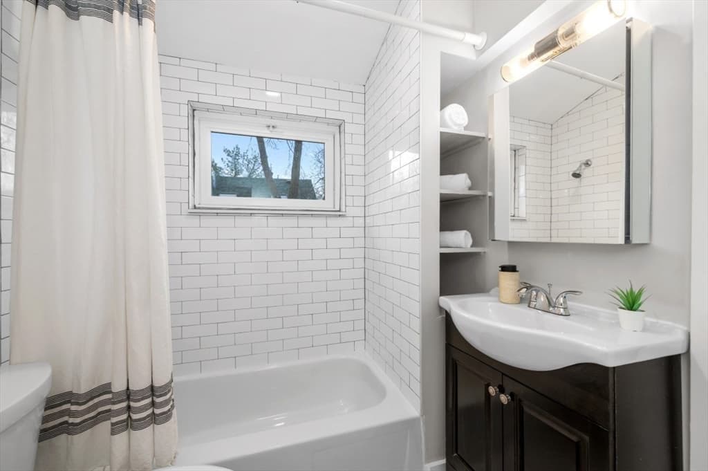 Condominium at 29 Sacramento St # 2, Cambridge MA 02138, Cambridge, photo 16 of 18