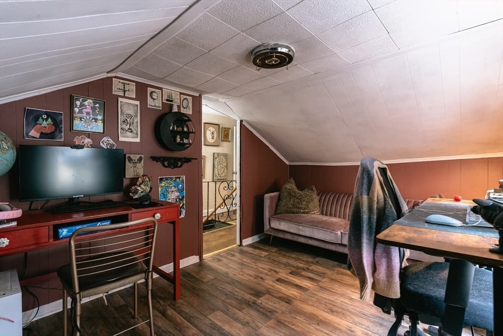 Single Family Residence at 2 Natural History Dr., Worcester MA 01605, photo 17 of 25