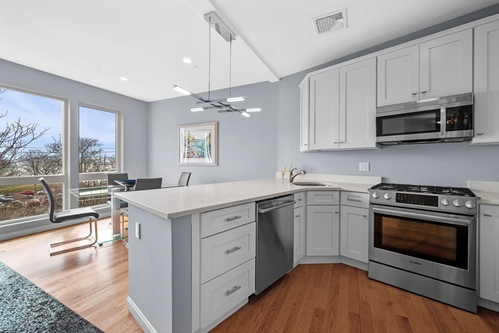 172 Kimball Ave # 3B, Revere MA 02151
