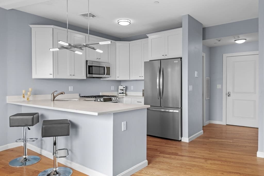 Condominium at 172 Kimball Ave # 3B, Revere MA 02151, photo 4 of 29