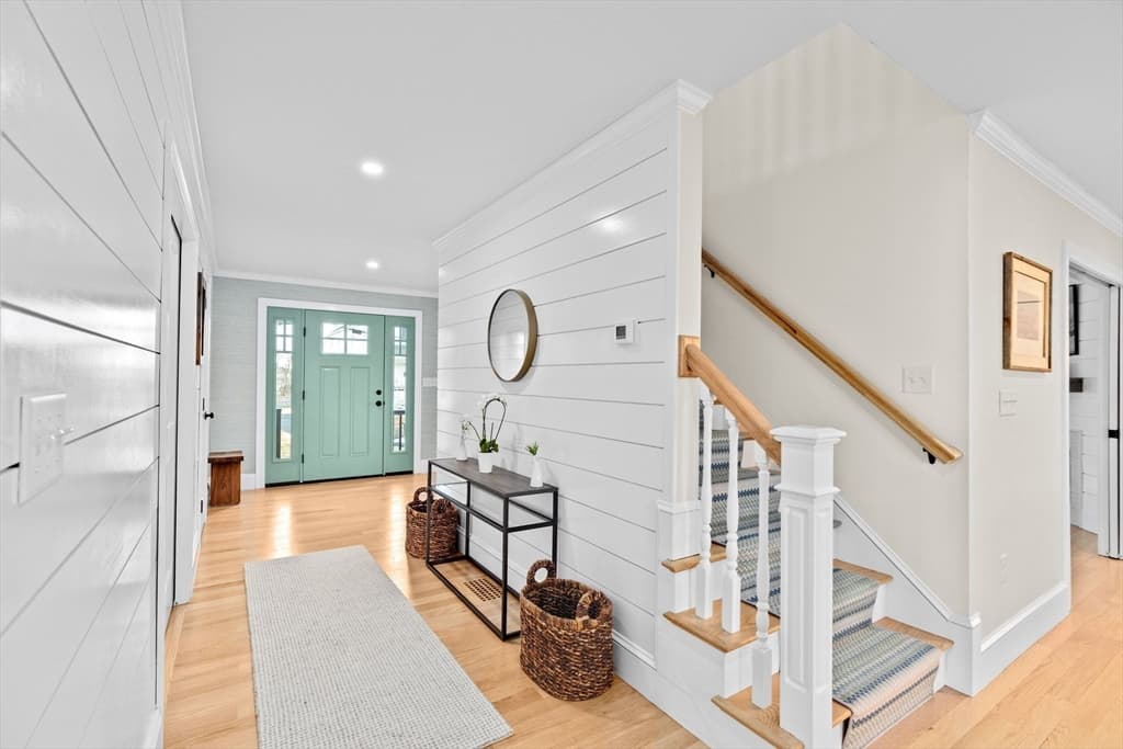 Single Family Residence at 5 Vernon Avenue, Hull MA 02045, Hull, photo 15 of 33