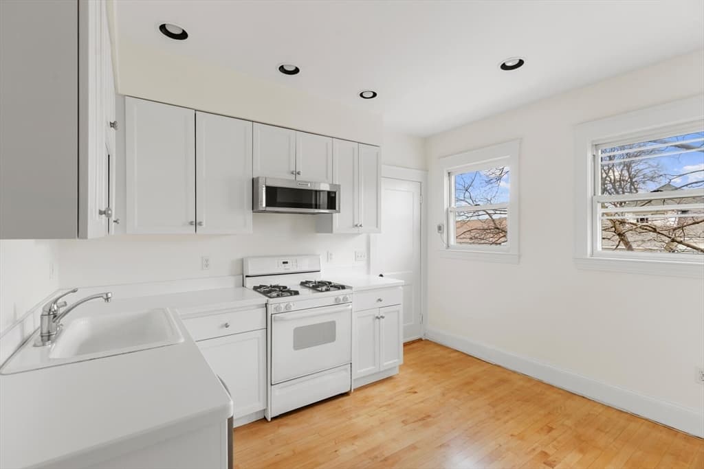 Condominium at 3 Clayton St # 3, Watertown MA 02472, photo 7 of 29