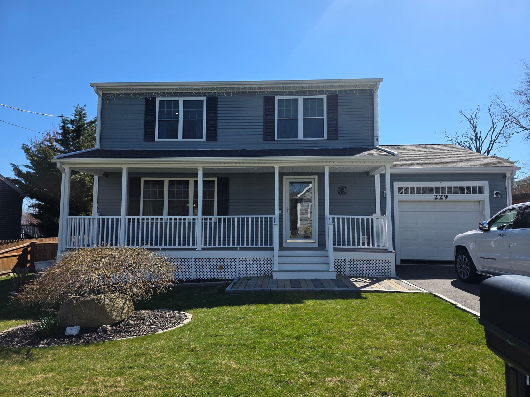 Single Family Residence at 229 Concord Street, Fall River MA 02723, photo 2 of 40