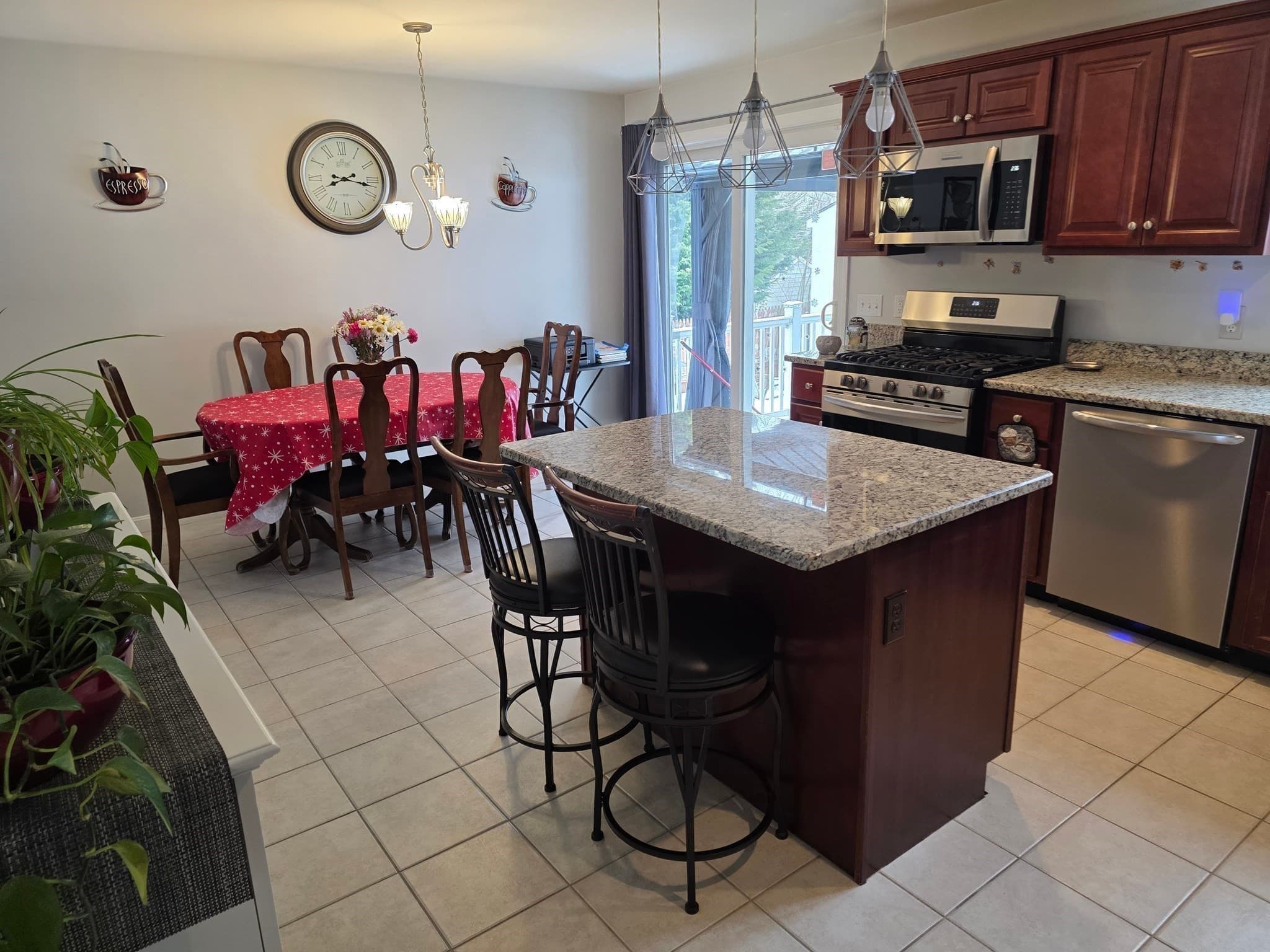 Single Family Residence at 229 Concord Street, Fall River MA 02723, photo 9 of 40