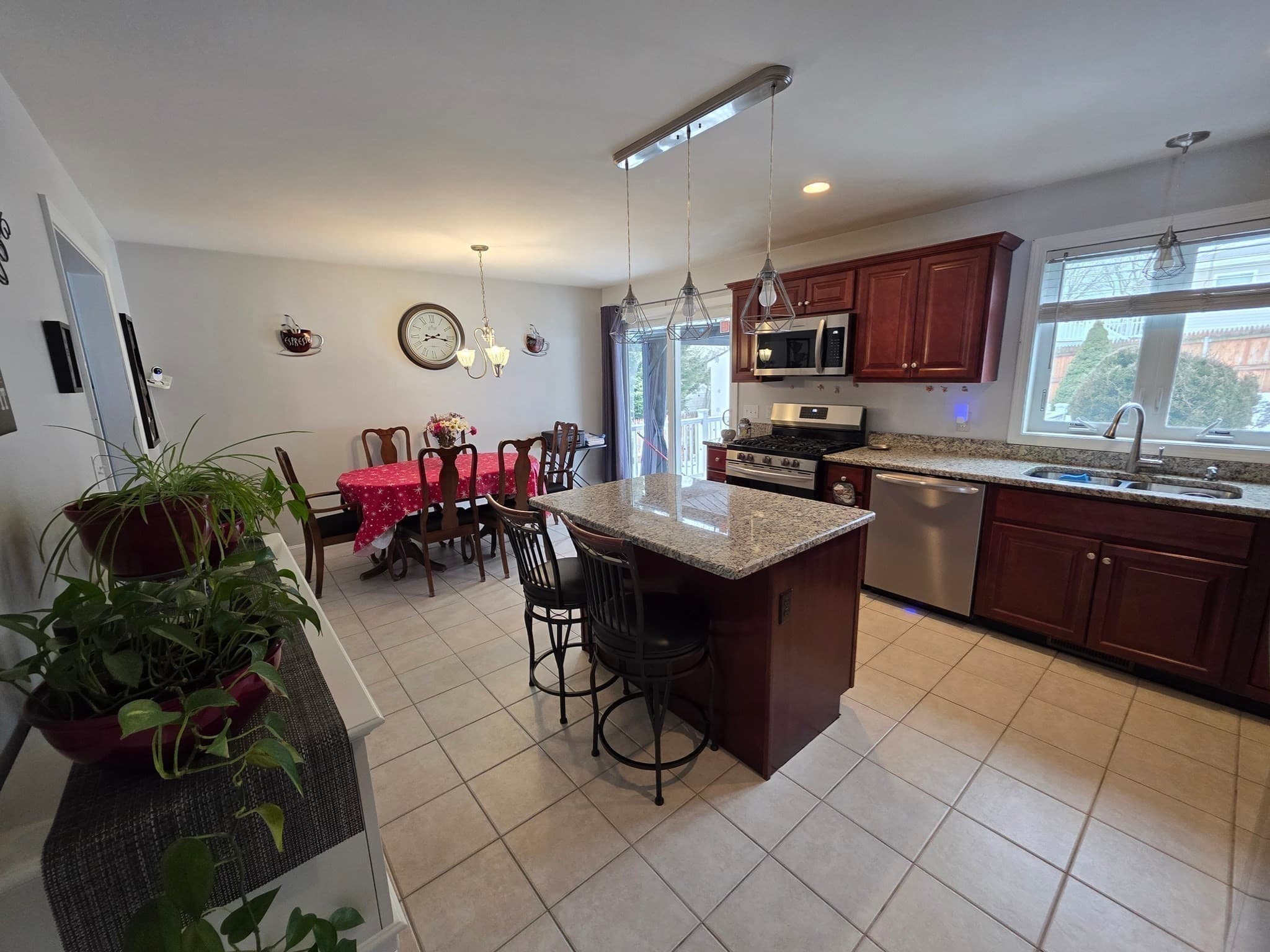 Single Family Residence at 229 Concord Street, Fall River MA 02723, photo 11 of 40