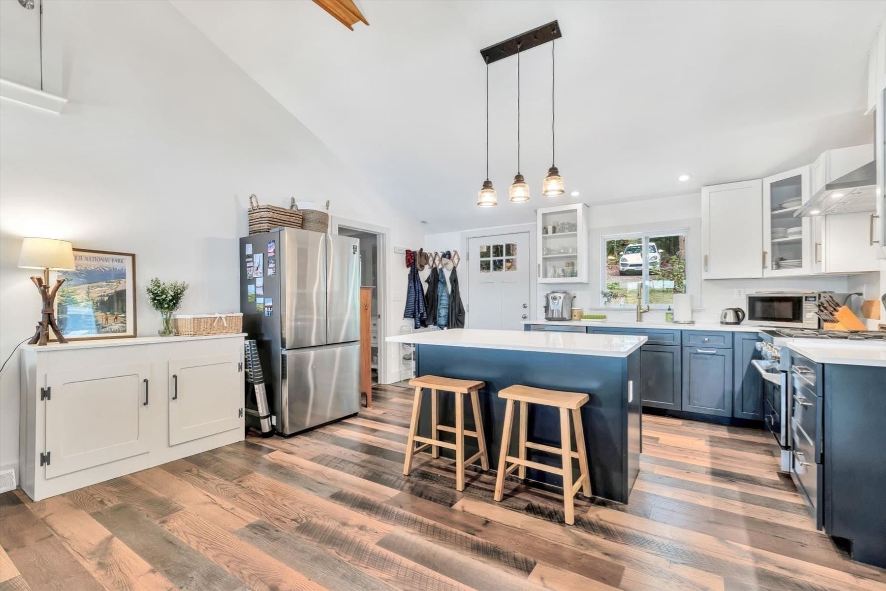 Single Family Residence at 21 Green Acres Ln, Sandwich MA 02644, photo 9 of 35