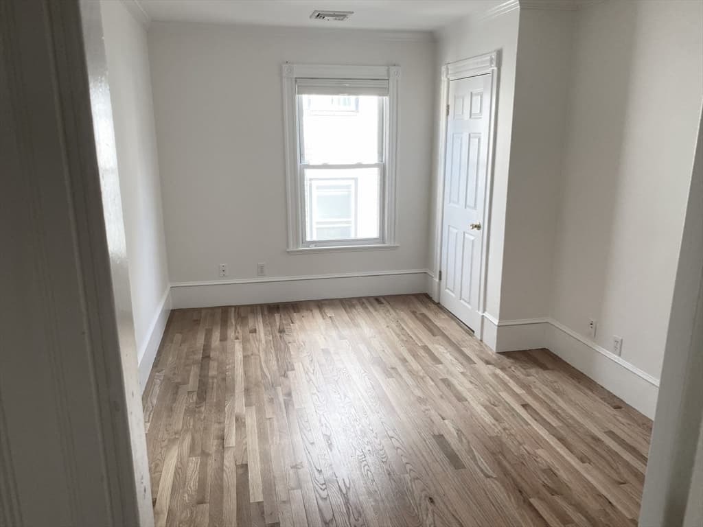 3 Family - 3 Units Up/Down at 8 White Ave, Brookline MA 02467, Brookline, photo 30 of 40