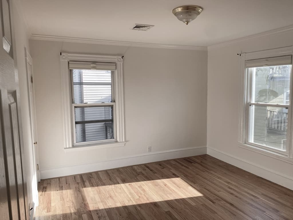 3 Family - 3 Units Up/Down at 8 White Ave, Brookline MA 02467, Brookline, photo 33 of 40