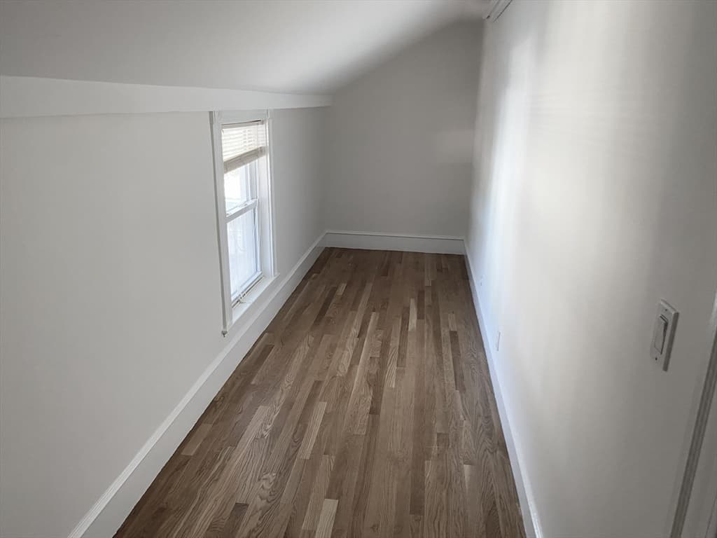 3 Family - 3 Units Up/Down at 8 White Ave, Brookline MA 02467, Brookline, photo 31 of 40