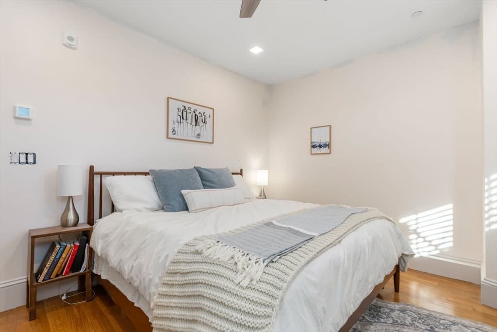 Condominium at 1762 Beacon St # 1, Brookline MA 02445, photo 9 of 17