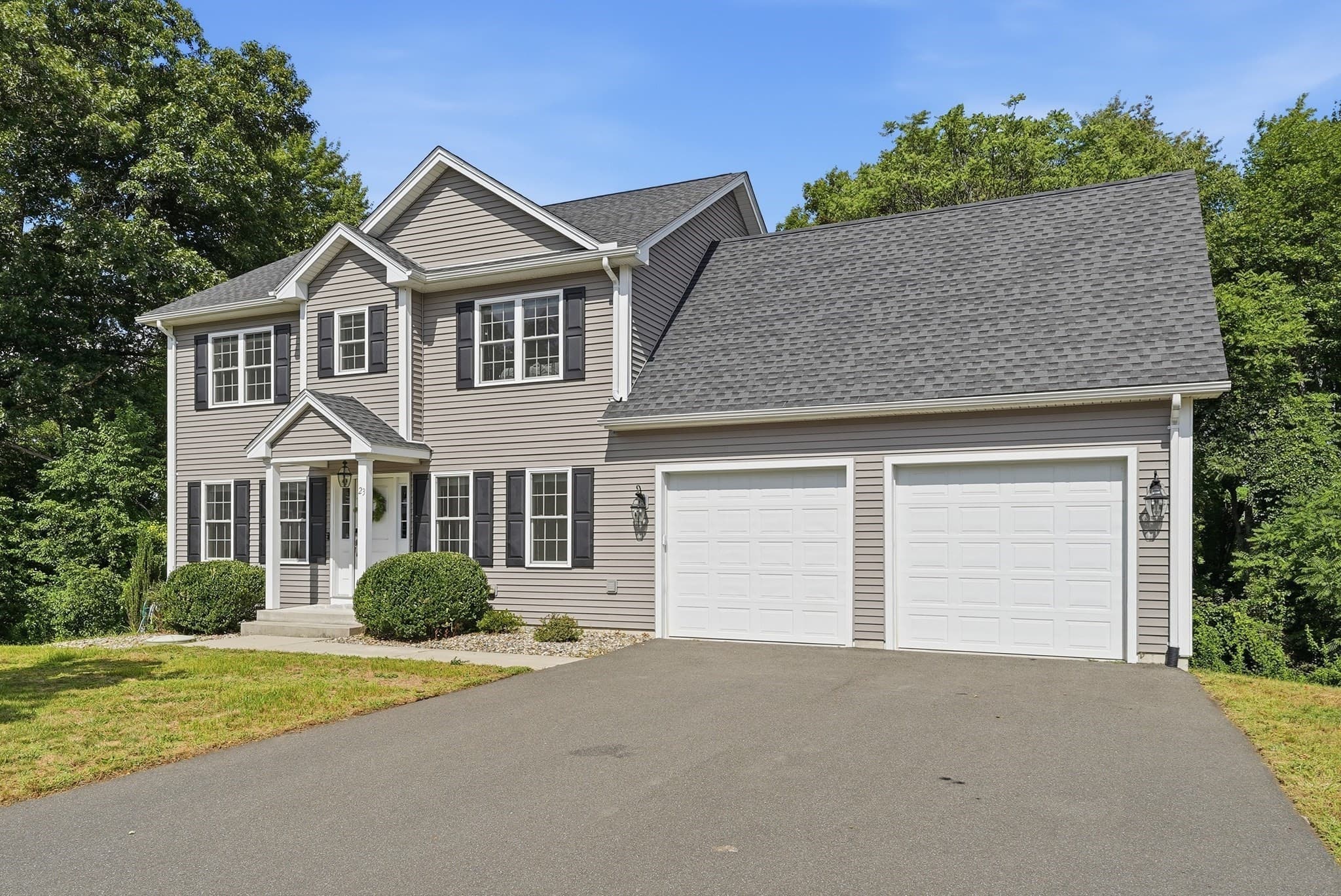Single Family Residence at 23 Ralph Cir, Chicopee MA 01020, Chicopee, photo 2 of 42