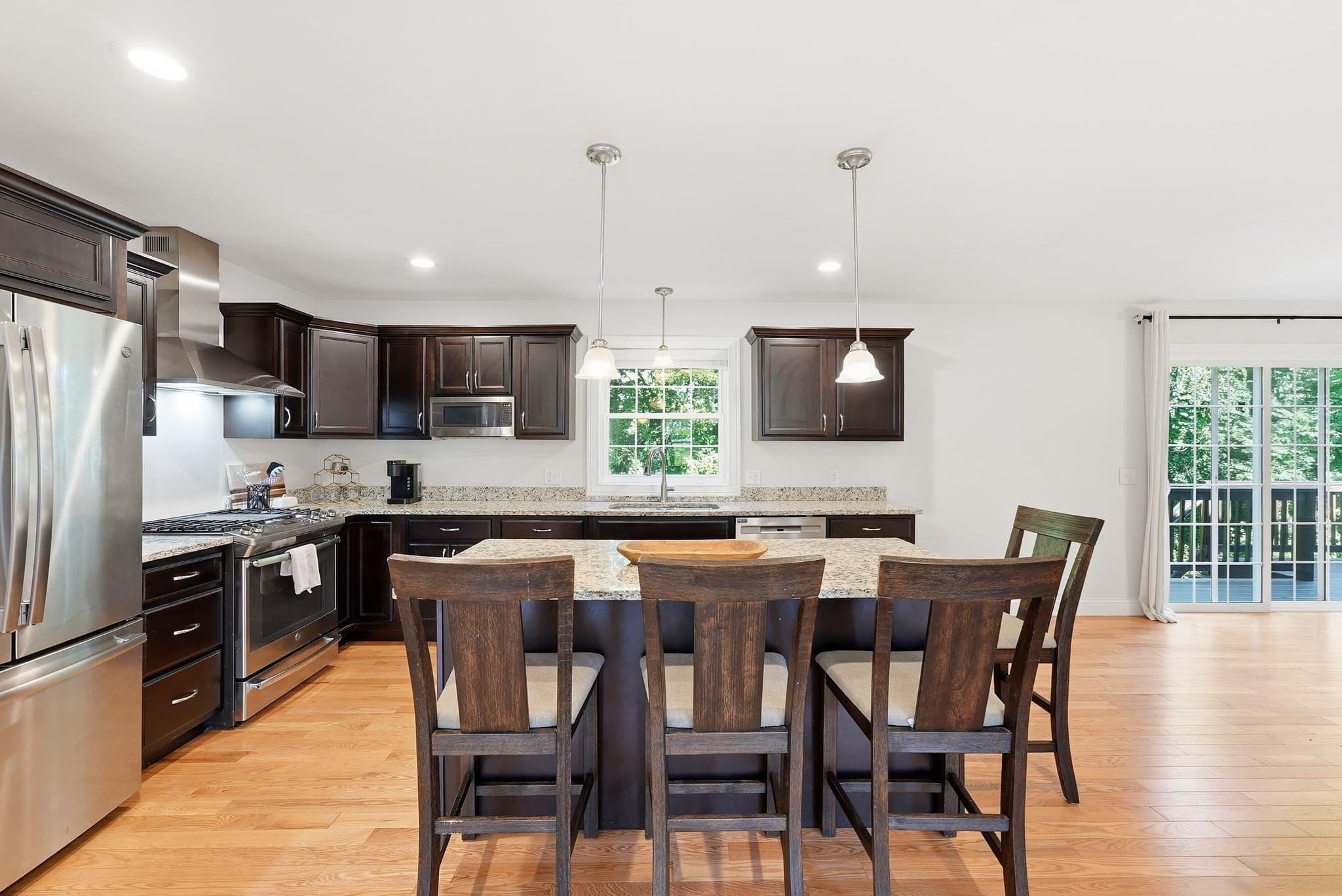 Single Family Residence at 23 Ralph Cir, Chicopee MA 01020, Chicopee, photo 12 of 42