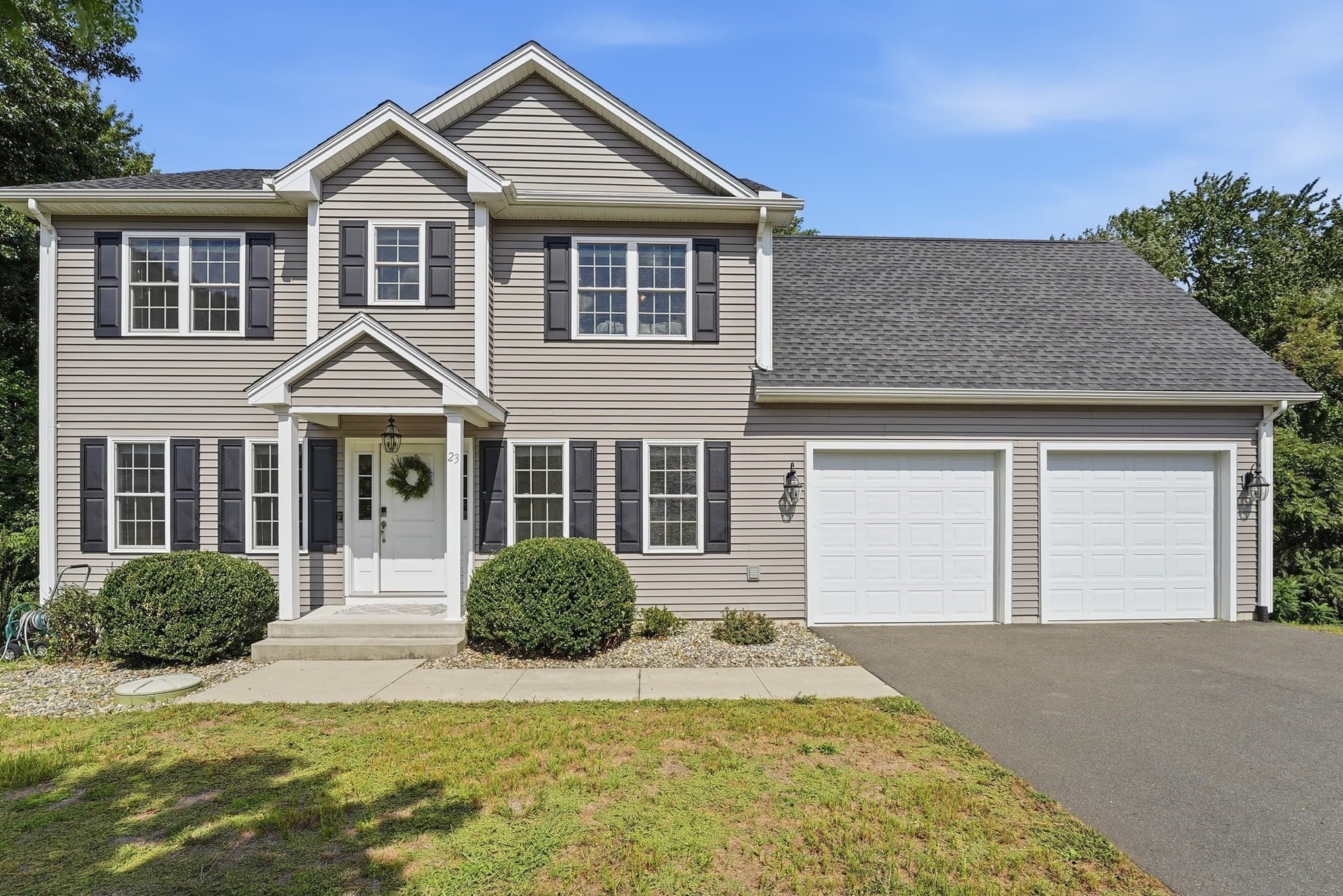 23 Ralph Cir, Chicopee MA 01020