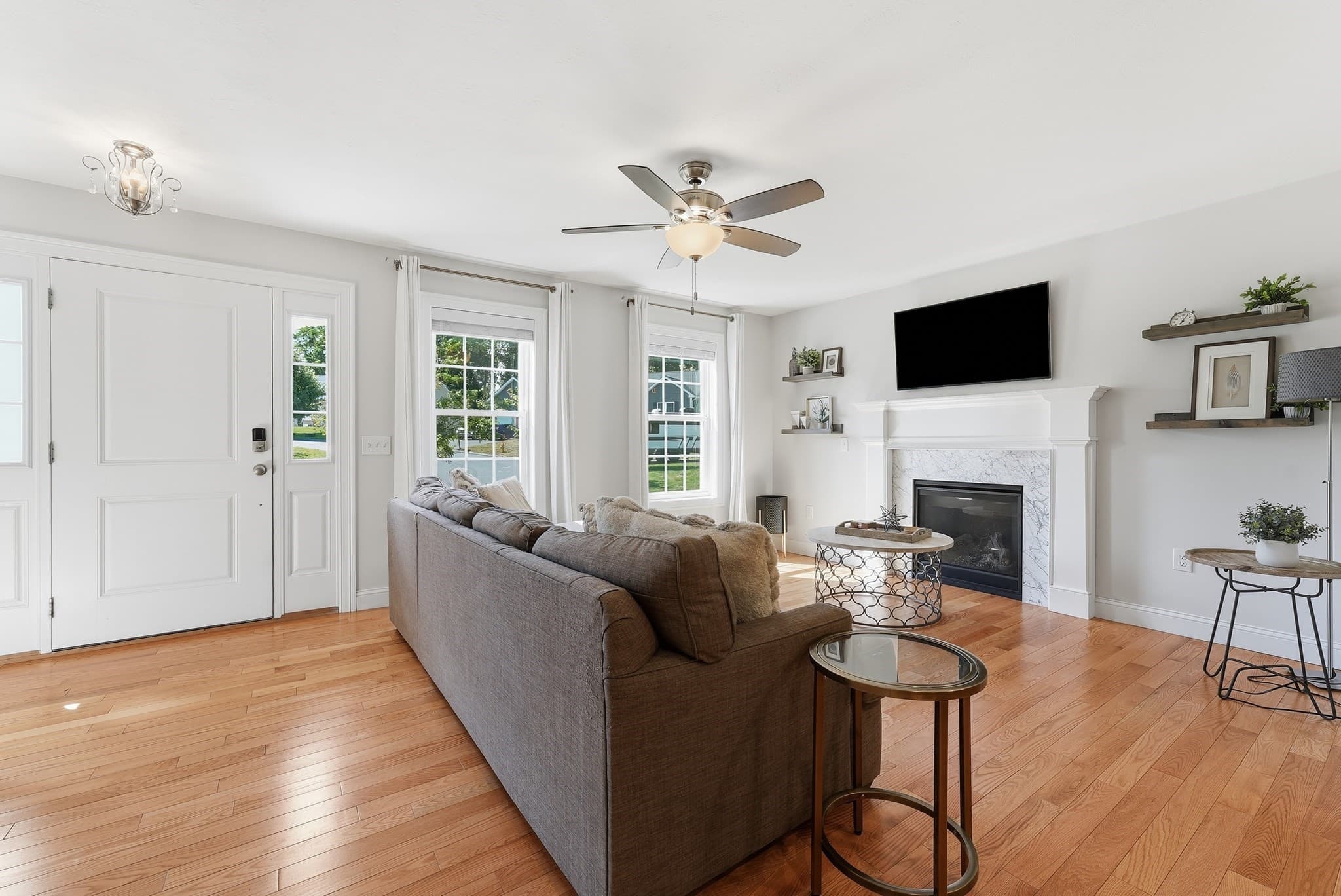 Single Family Residence at 23 Ralph Cir, Chicopee MA 01020, Chicopee, photo 8 of 42