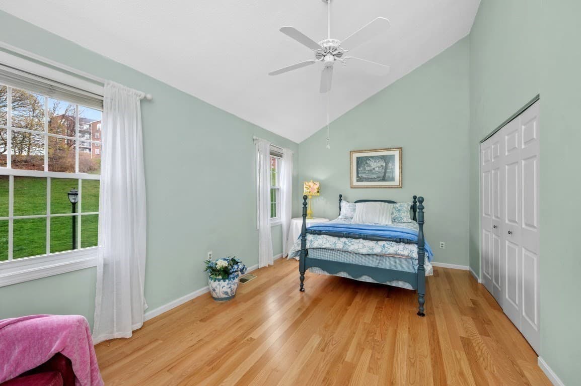 Condominium at 18 Breakwater Drive # 18, Chelsea MA 02150, Chelsea, photo 17 of 42
