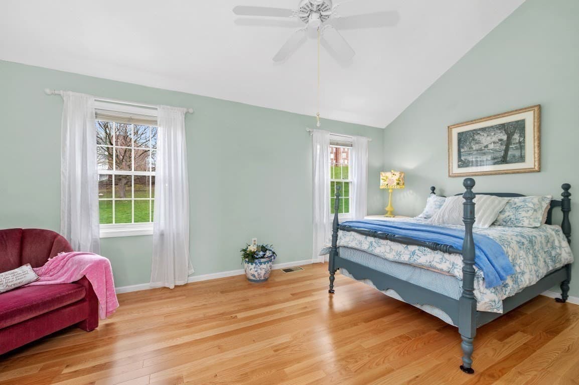 Condominium at 18 Breakwater Drive # 18, Chelsea MA 02150, Chelsea, photo 16 of 42