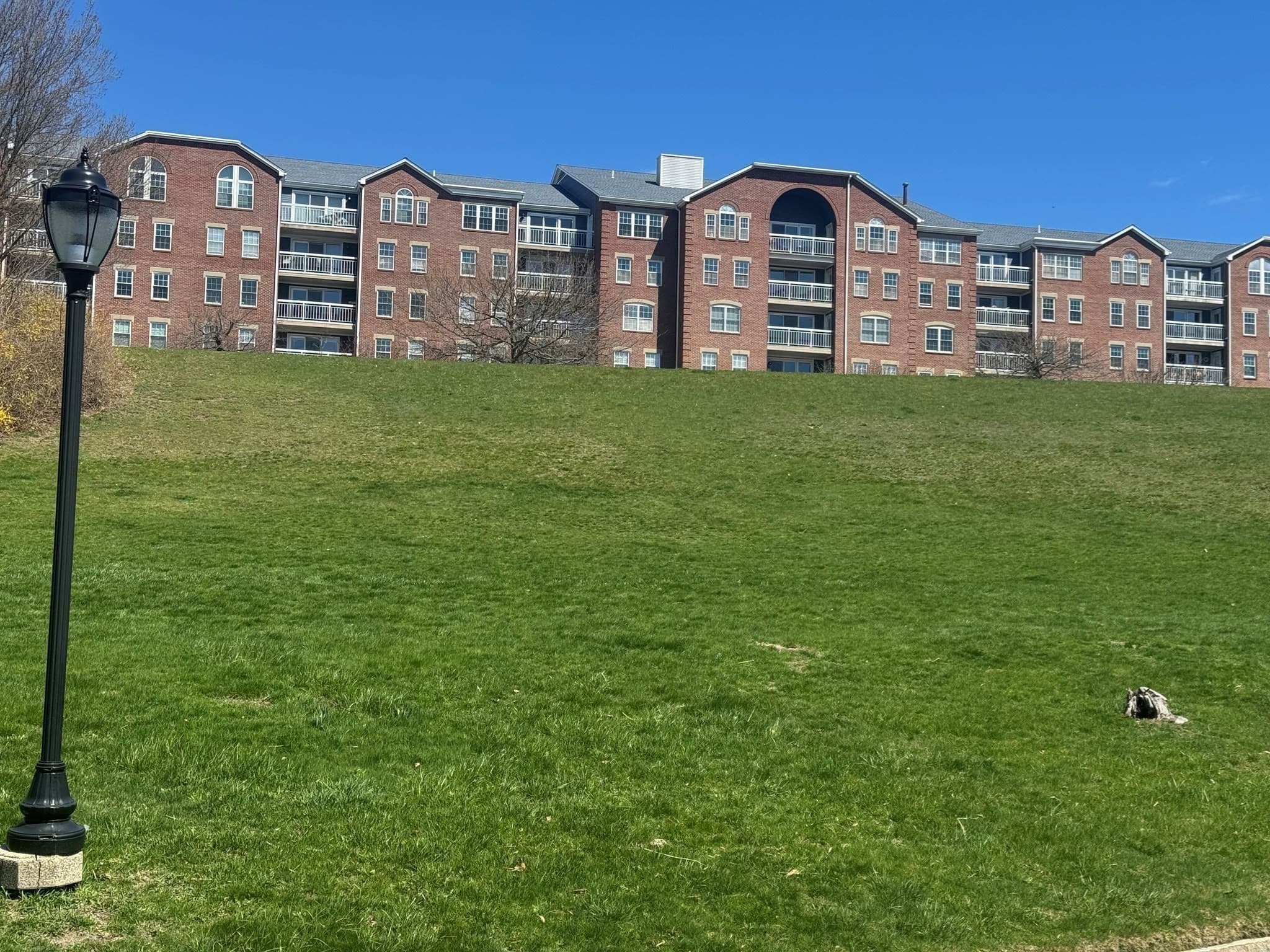 Condominium at 18 Breakwater Drive # 18, Chelsea MA 02150, Chelsea, photo 32 of 42