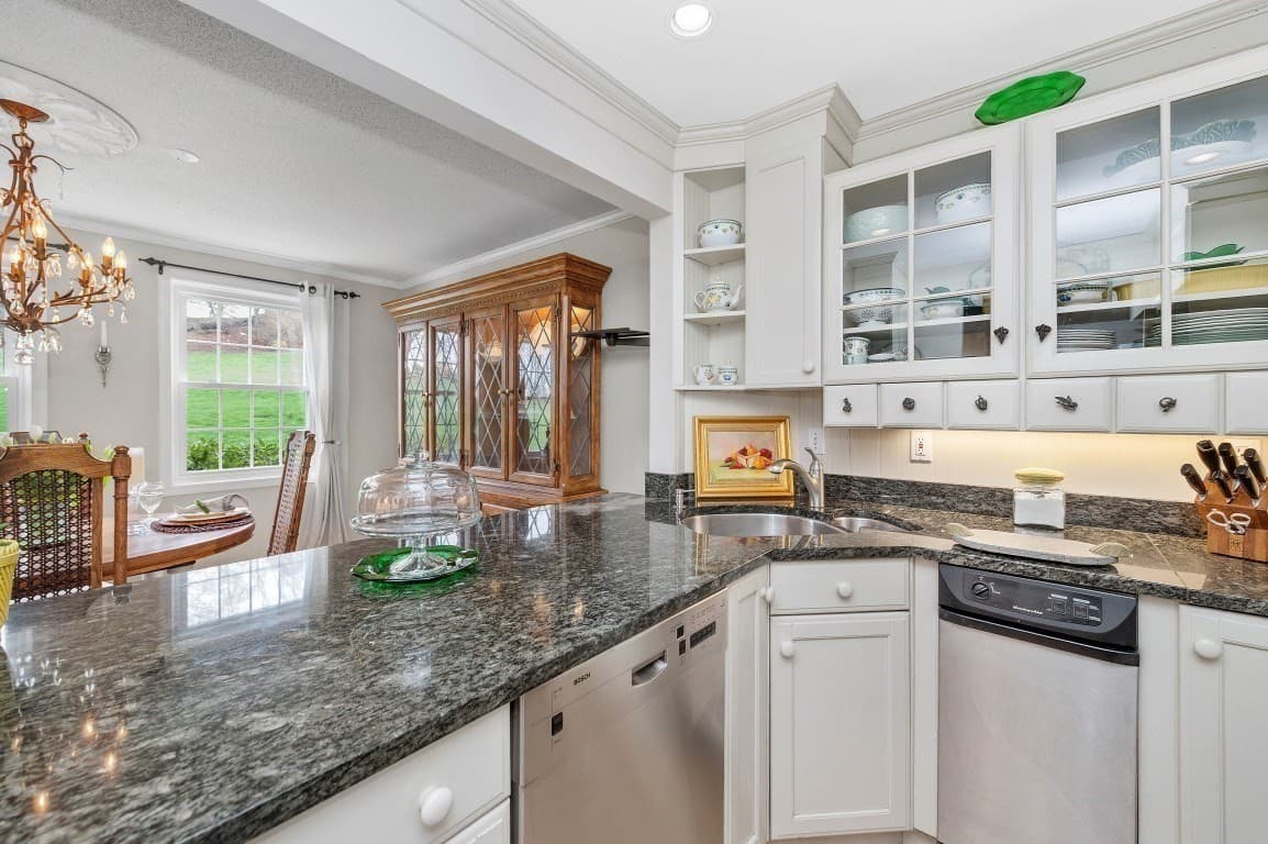 Condominium at 18 Breakwater Drive # 18, Chelsea MA 02150, Chelsea, photo 5 of 42
