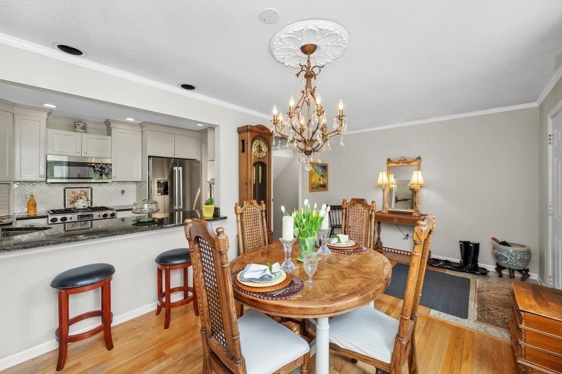 Condominium at 18 Breakwater Drive # 18, Chelsea MA 02150, Chelsea, photo 9 of 42