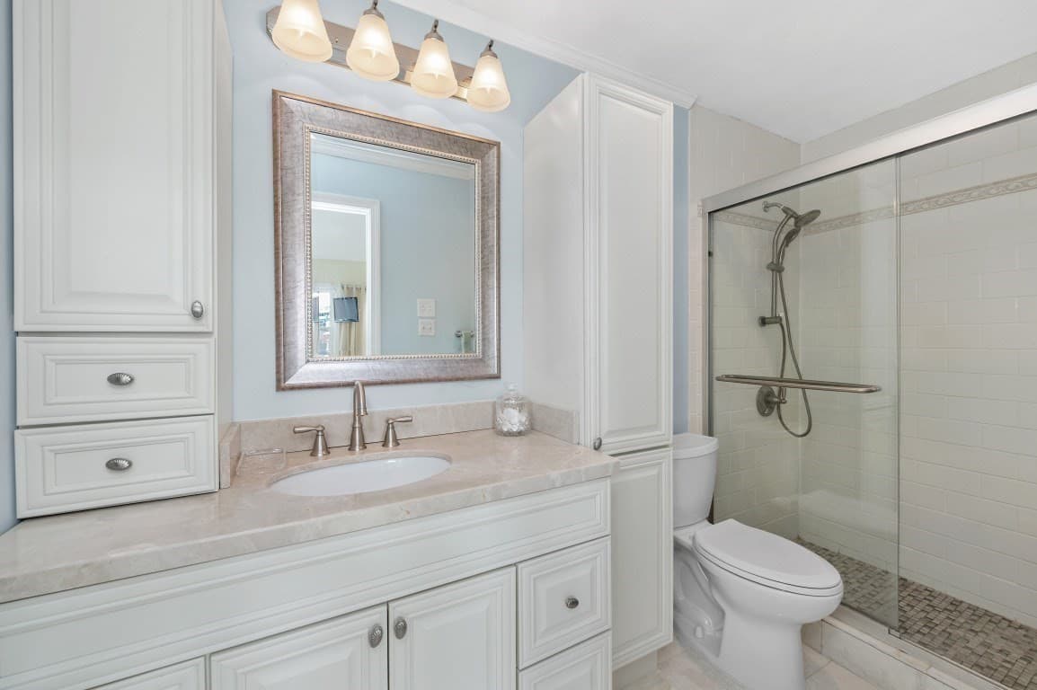 Condominium at 18 Breakwater Drive # 18, Chelsea MA 02150, Chelsea, photo 19 of 42