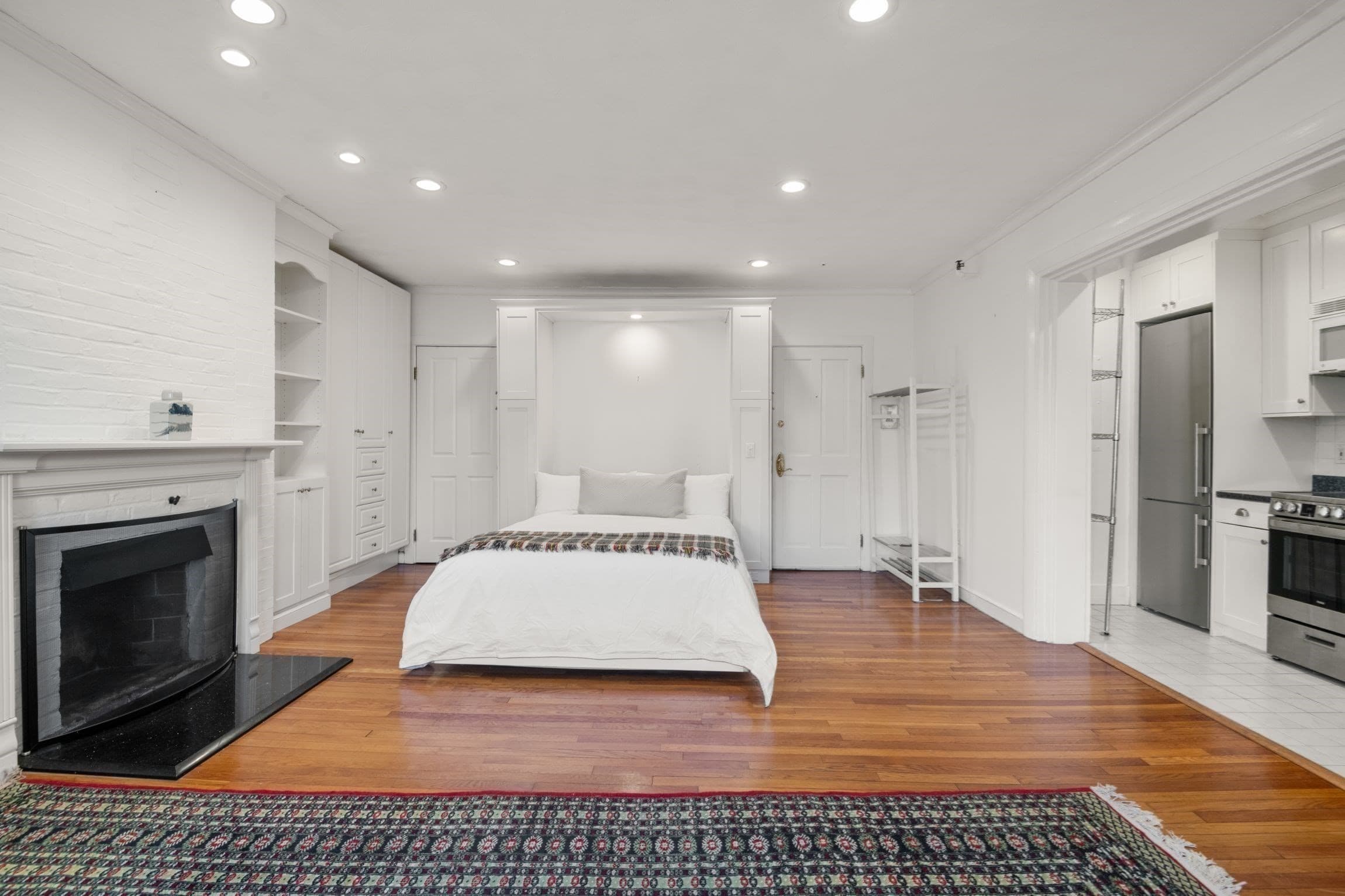 Condominium at 236 Beacon St # 1E, Boston MA 02116, photo 7 of 33
