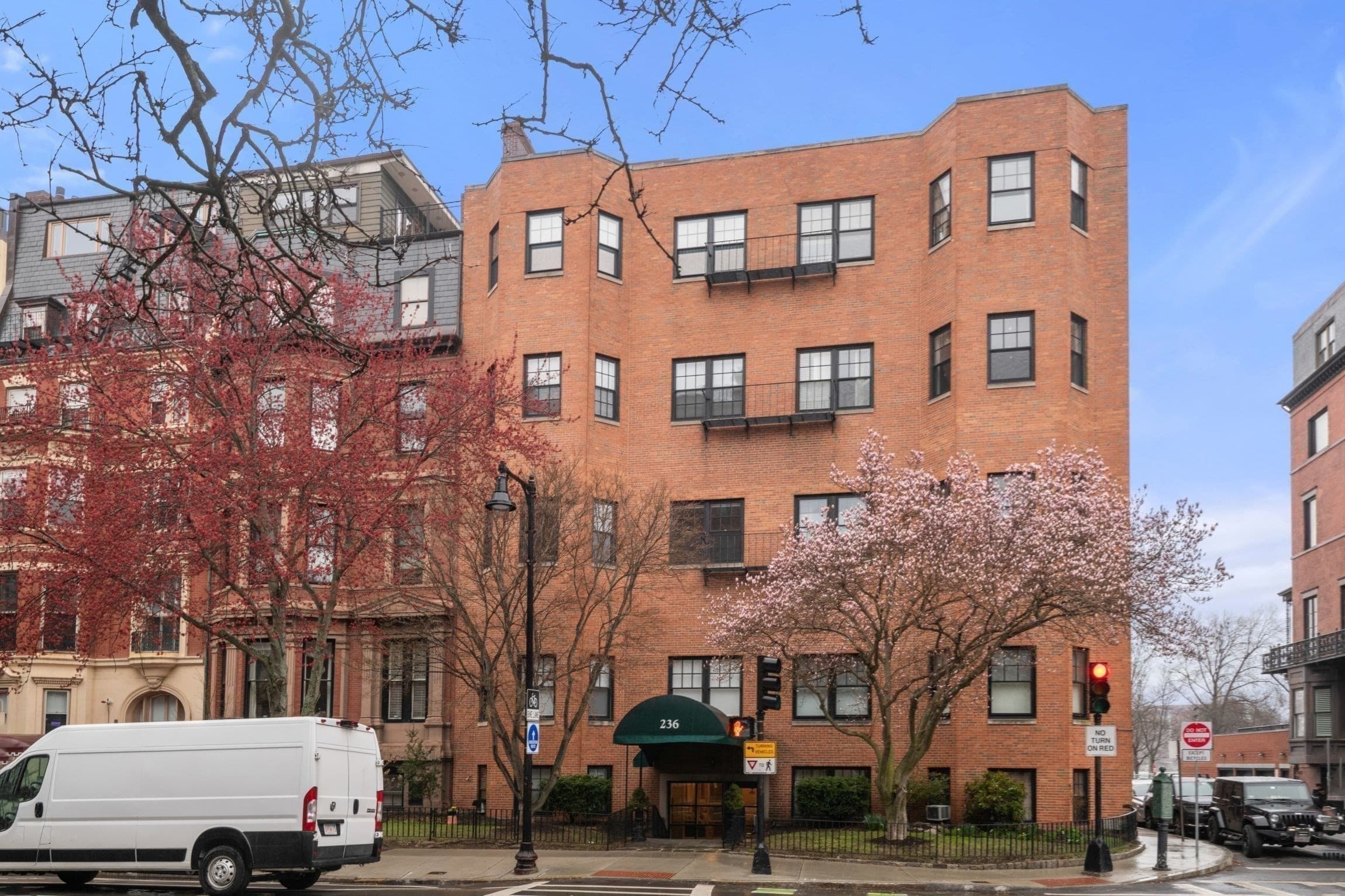 Condominium at 236 Beacon St # 1E, Boston MA 02116, photo 32 of 33
