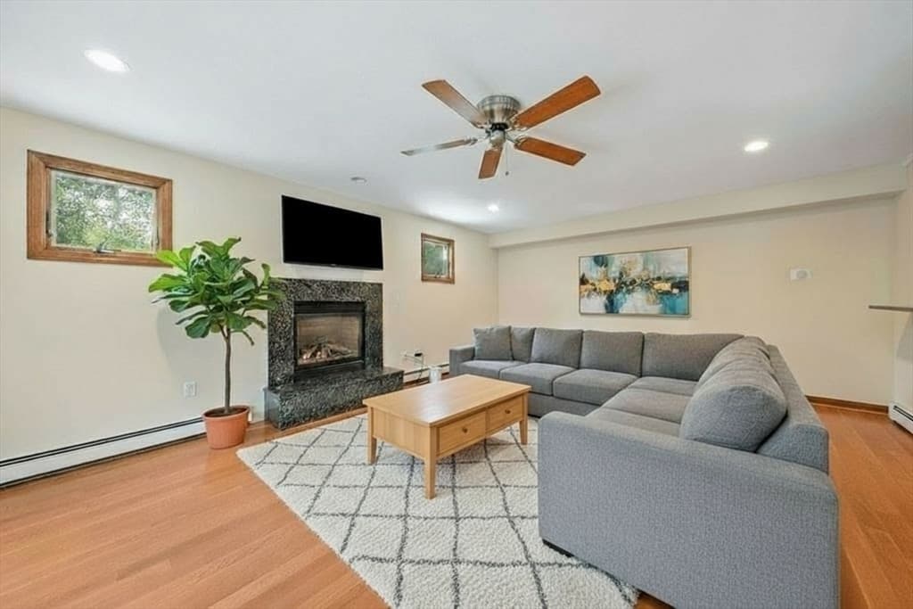 Single Family Residence at 91 Winslow St., Marshfield MA 02050, photo 6 of 42