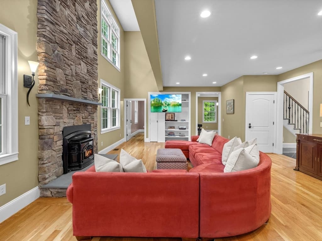 12 Breton Road, Upton MA 01568 photo 6